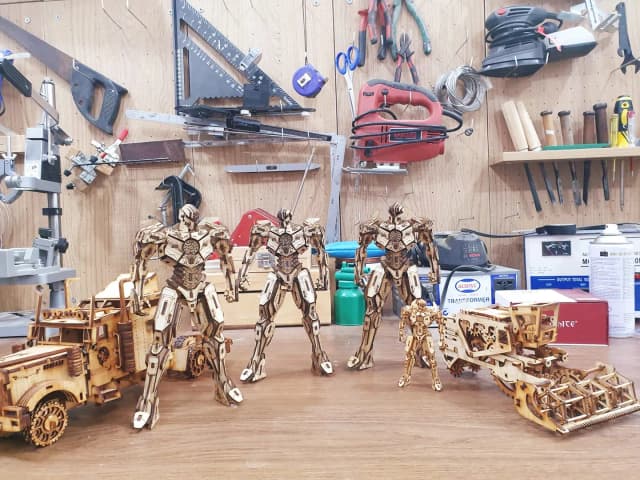 Mô hình Robot Bằng Gỗ